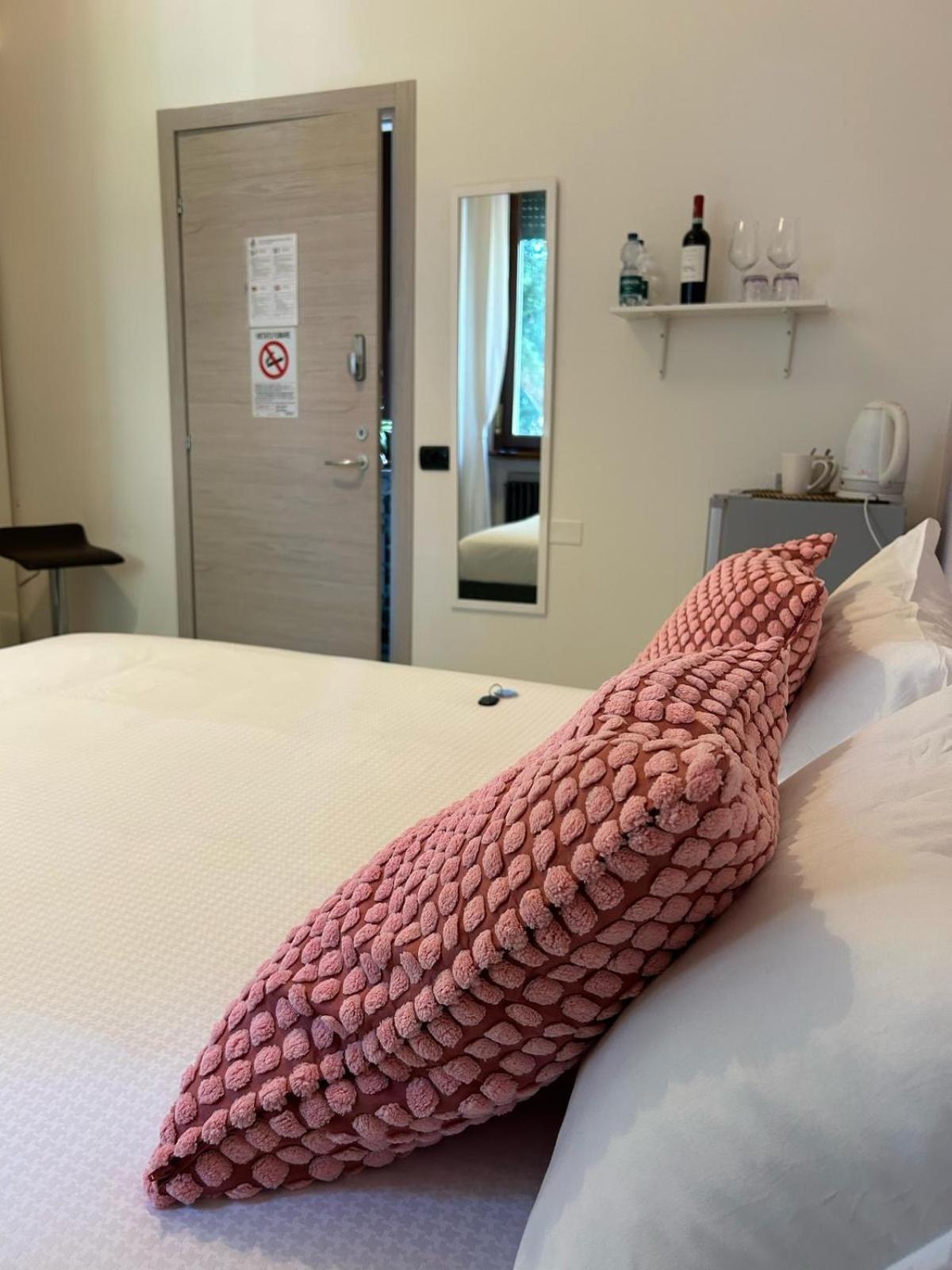 Casa Giulietta Hotel Desenzano del Garda Kültér fotó